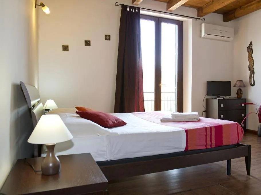 ** Nocleg ze śniadaniem Cuscino E Cappuccino B&B Alghero Włochy